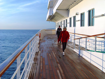 Crystal_Serenity_Promenade_Deck_Walking_web